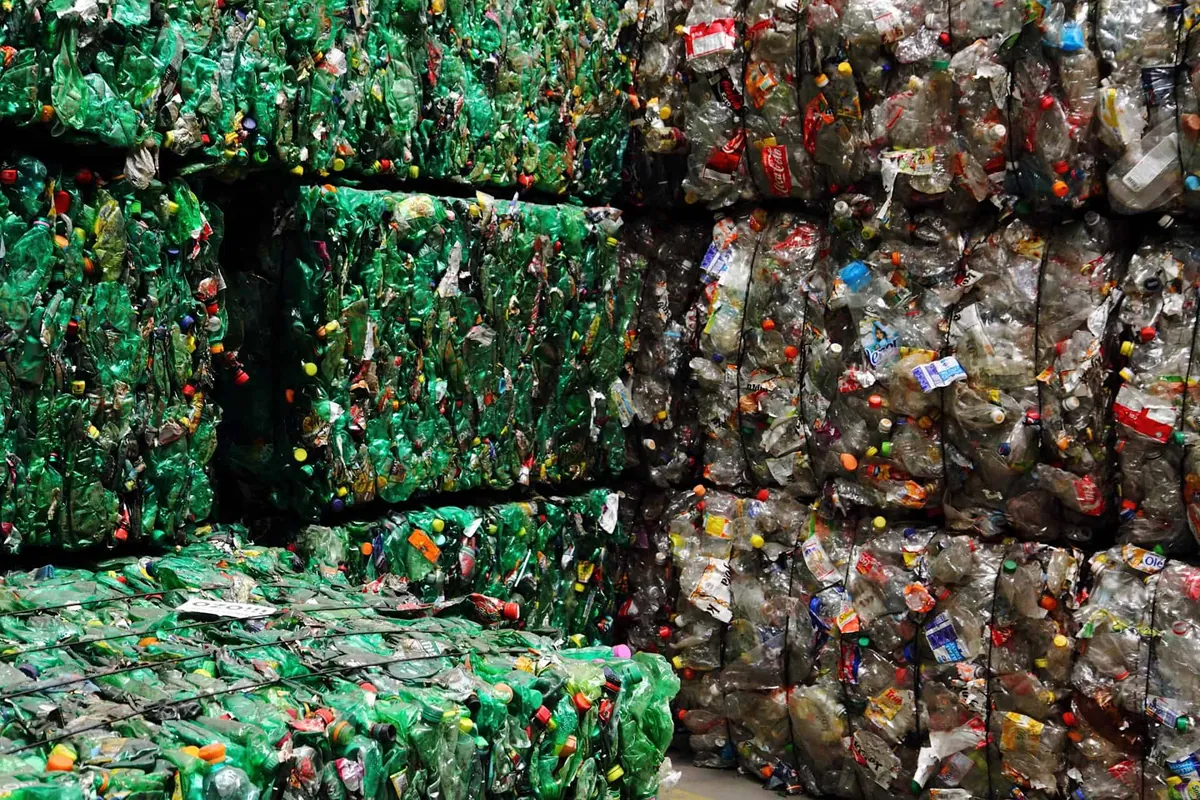 Recyklace PET lahví: Proces, význam a udržitelnost